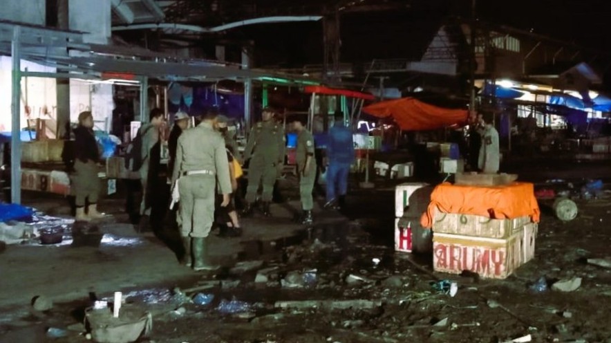 Jadikan Pasar Lakessi Tertib Berestetika, Pemkot Parepare Bersama TNI-Polri Bongkar Ratusan Lapak Liar